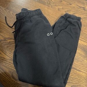 Alo Black Jogger Sweatpants